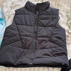 SHEIN Black Puffer Vest